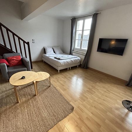 Duplex Cosy Flat - Hyper-Centre Senlis Apartment Senlis  Exterior foto