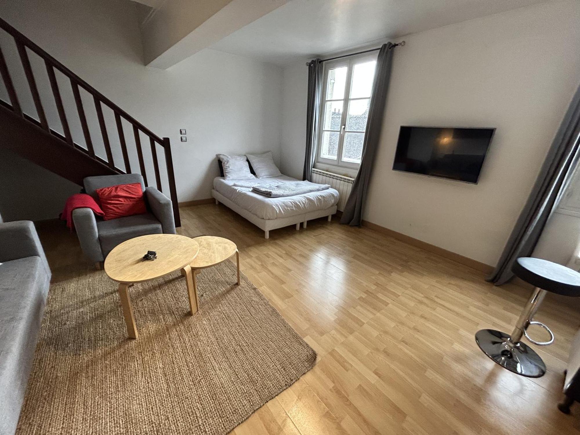 Duplex Cosy Flat - Hyper-Centre Senlis Apartment Senlis  Exterior foto
