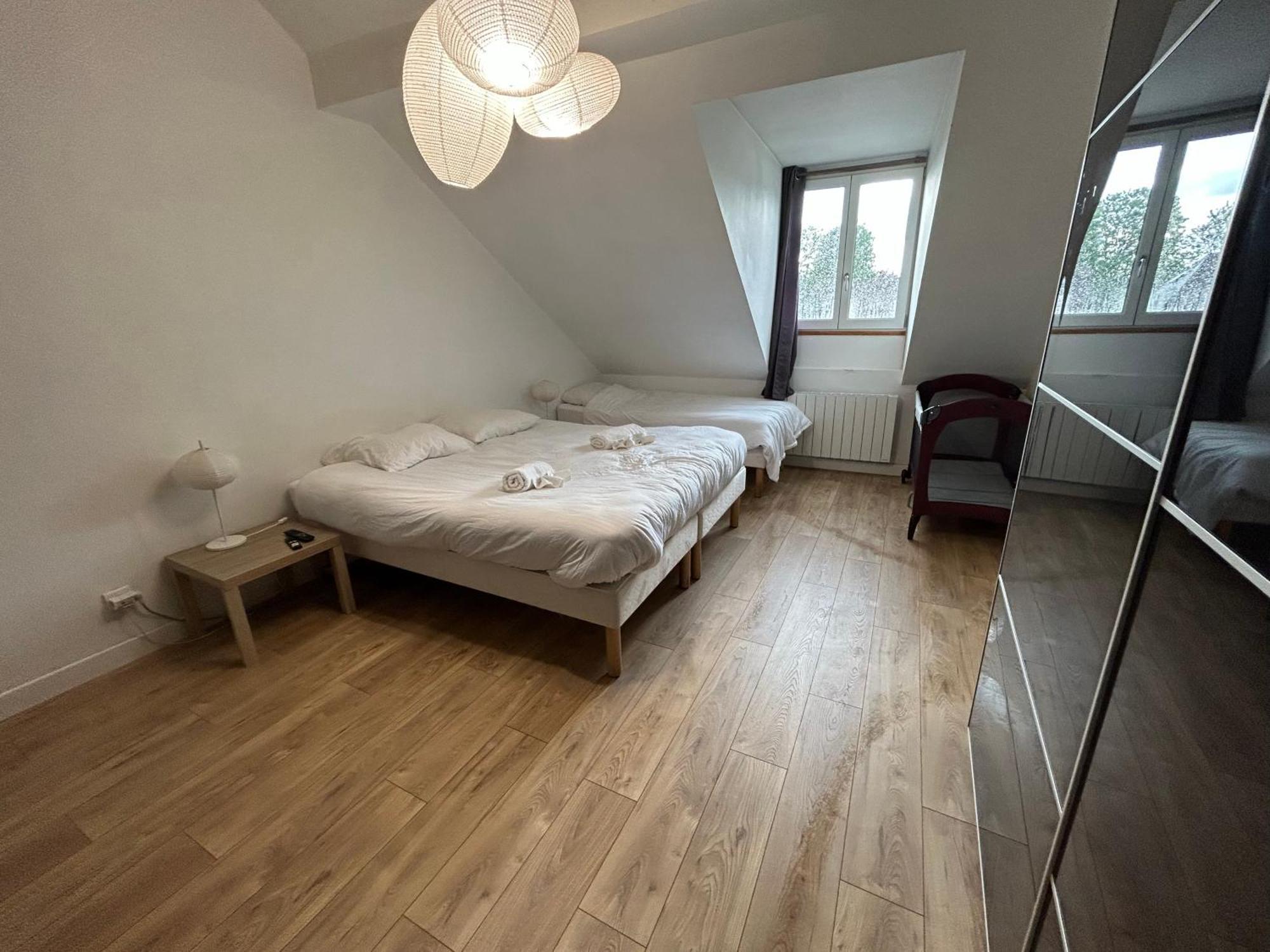 Duplex Cosy Flat - Hyper-Centre Senlis Apartment Senlis  Exterior foto